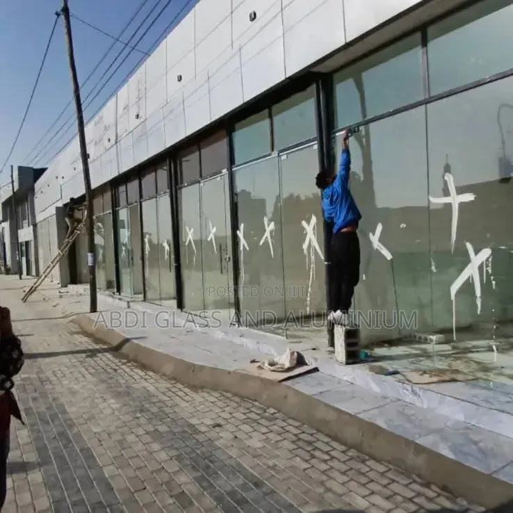 Glass 10mm Tempered