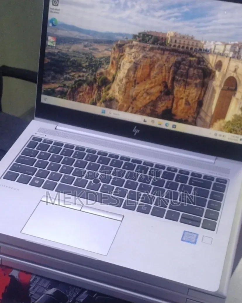 New Laptop HP EliteBook 840 8GB Intel Core i5 SSD 512GB