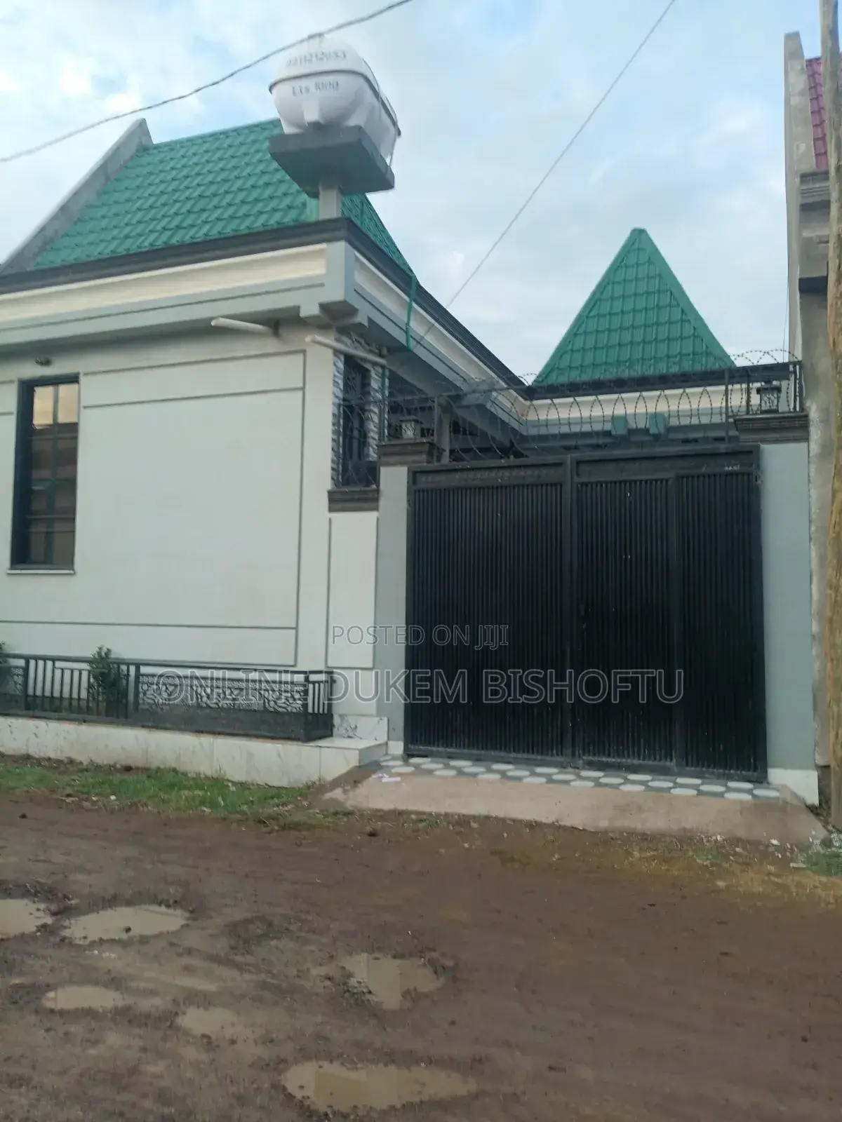 Furnished 8bdrm Villa in Dukem Bishoftu, East Shewa for sale