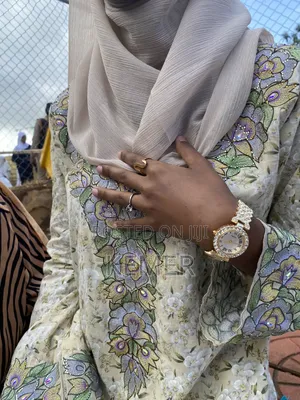 Tobe Abaya