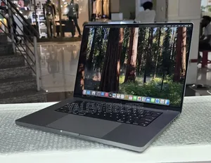 New Laptop Apple MacBook Pro 2021 M1 64GB Apple M1 Pro SSD 1T