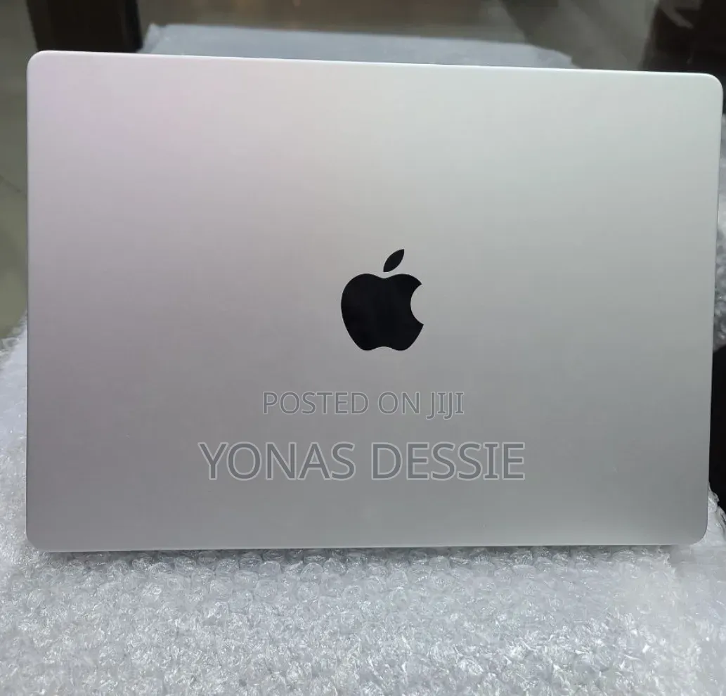 New Laptop Apple MacBook Pro 2021 M1 16GB SSD 512GB