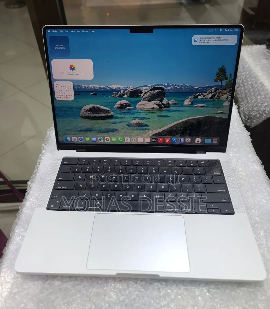 New Laptop Apple MacBook Pro 2021 M1 16GB SSD 512GB