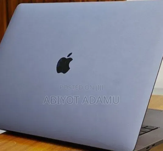 New Laptop Apple MacBook Pro 2018 32GB Apple M1 SSD 512GB
