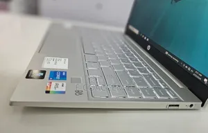 New Laptop HP Pavilion 13 8GB Intel Core i5 SSD 512GB