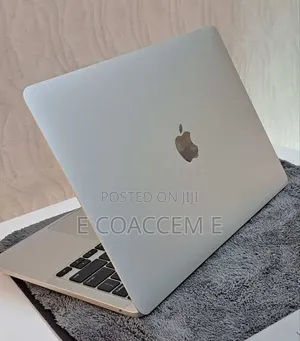 New Laptop Apple MacBook 16GB SSD 512GB