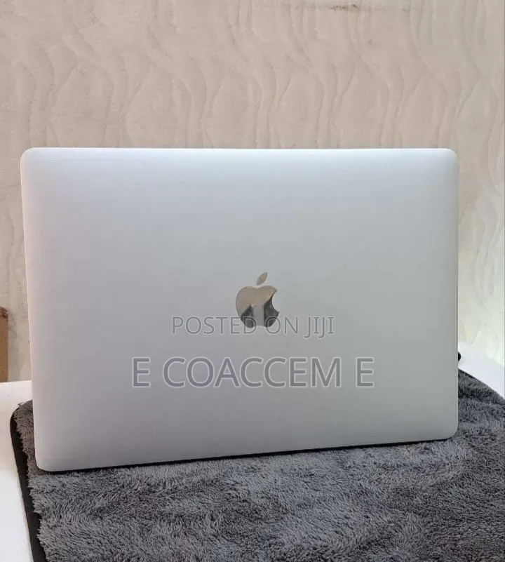 New Laptop Apple MacBook 16GB SSD 512GB