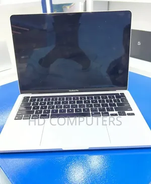 New Laptop Apple MacBook Pro 2020 M1 16GB Apple M1 Pro SSD 512GB