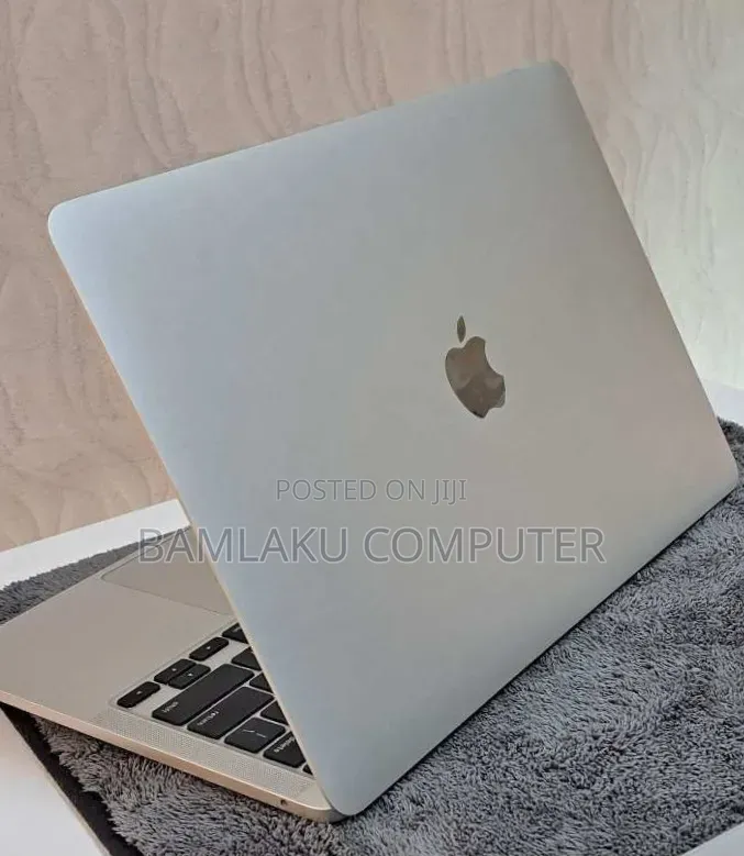 New Laptop Apple MacBook Pro 2020 M1 16GB Apple M1 Pro SSD 512GB