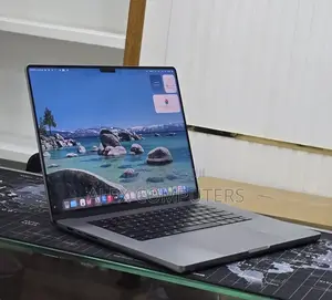 New Laptop Apple MacBook Pro 2021 M1 32GB Apple M1 Pro SSD 512GB