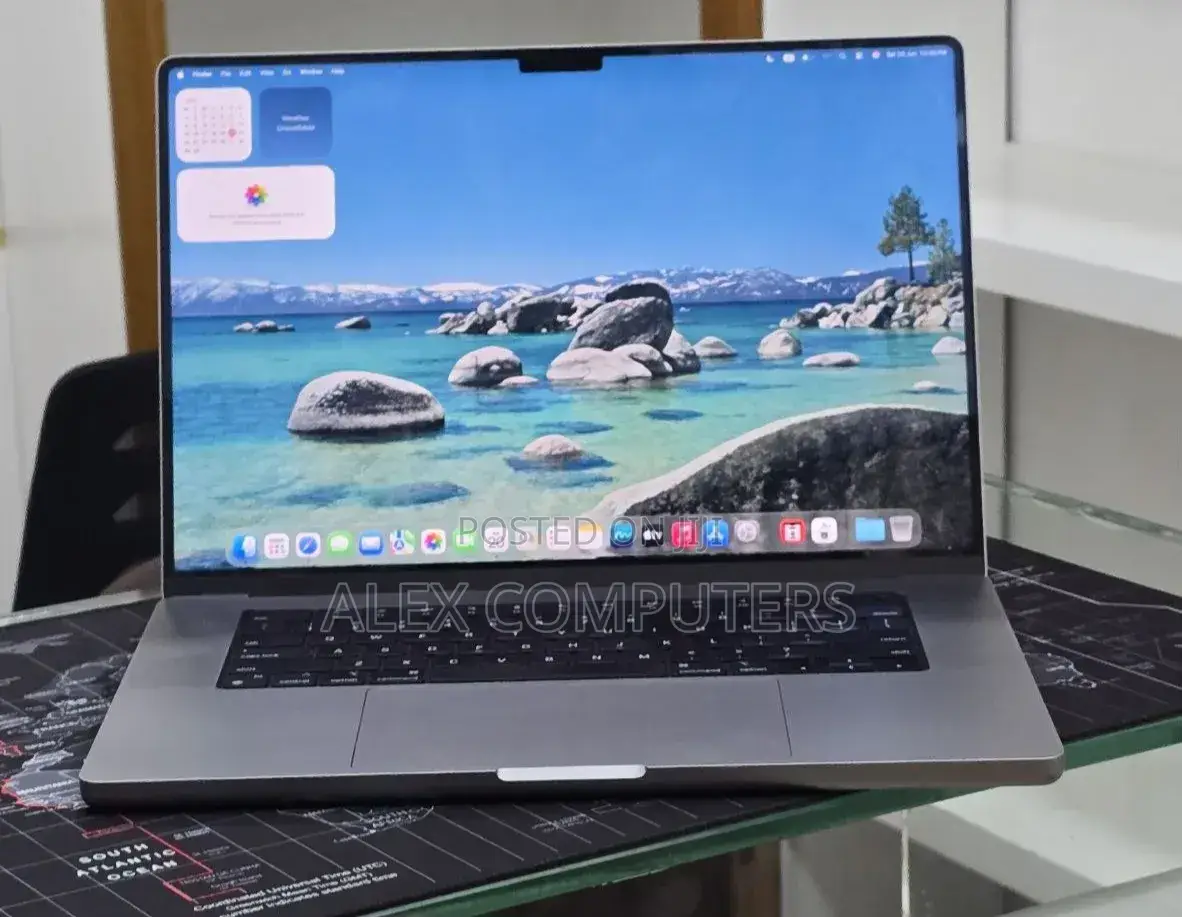 New Laptop Apple MacBook Pro 2021 M1 32GB Apple M1 Pro SSD 512GB