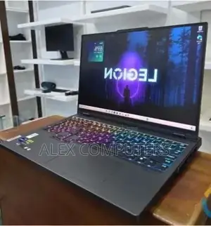 New Laptop Lenovo Legion Pro 7 32GB Intel Core i9 SSD 2T
