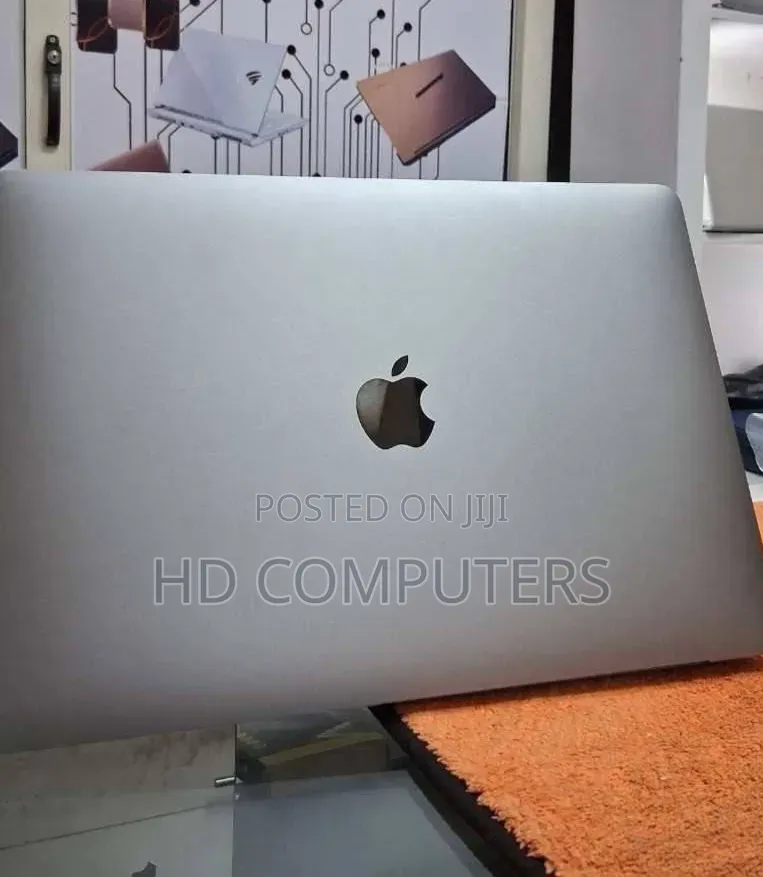 New Laptop Apple MacBook Air 2020 M1 8GB Apple M1 Pro SSD 256GB