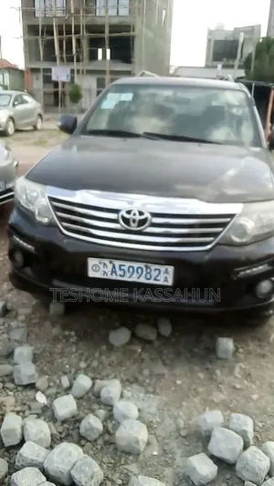 Toyota Fortuner 2015 Black