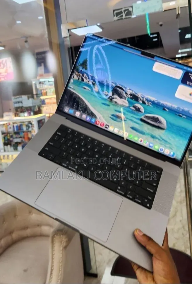 New Laptop Apple MacBook Pro 2021 M1 16GB Apple M1 Pro SSD 1T