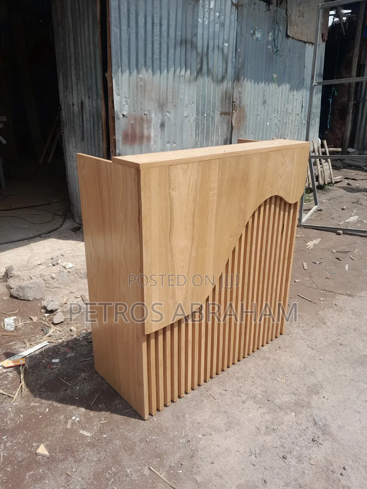 Simple Reception Table Full Oak Material