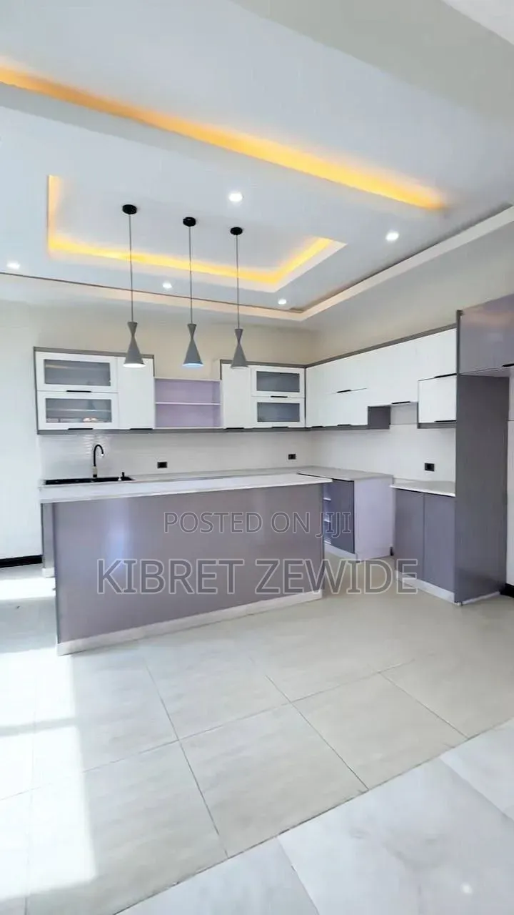 Furnished 7bdrm House in Kibret, Yeka for sale