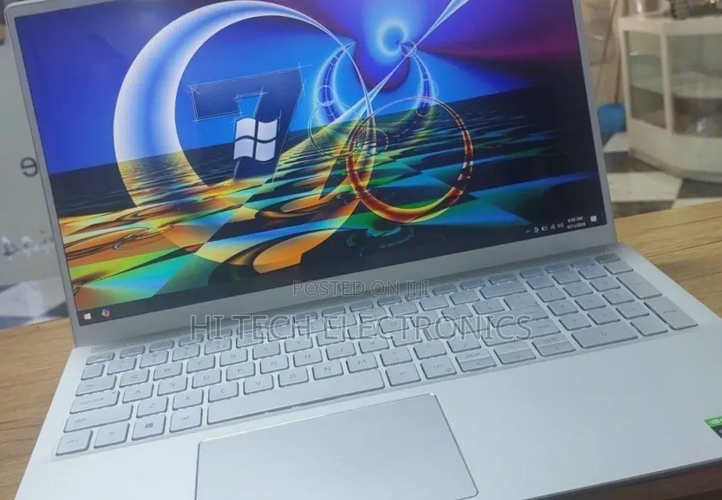 New Laptop Dell Inspiron 15 16GB Intel Core i7 SSD 512GB