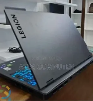New Laptop Lenovo Legion Pro 7 32GB Intel Core i9 SSD 2T