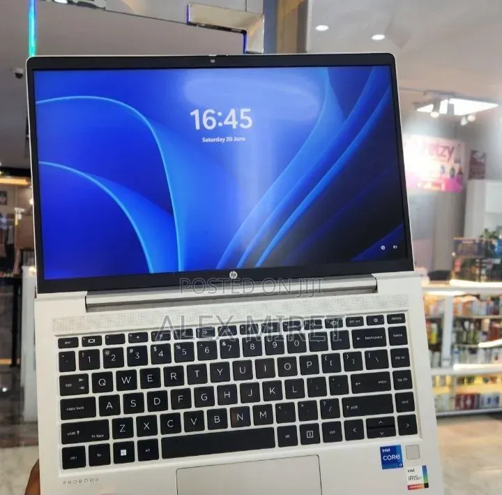 New Laptop HP ProBook 440 G10 16GB Intel Core i7 SSD 1T