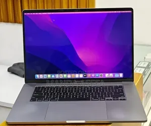New Laptop Apple MacBook Pro 2018 32GB Intel Core i7 SSD 2T