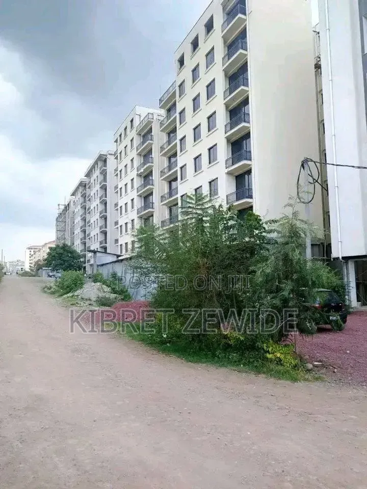 Furnished 3bdrm Apartment in Kibret Zewdie, Yeka for sale