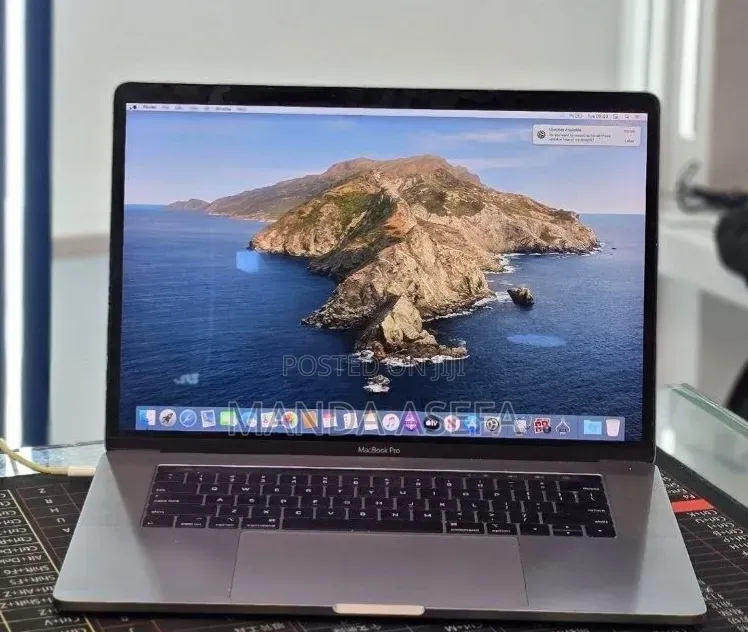 New Laptop Apple MacBook Pro 2018 32GB Intel Core i7 SSD 1T