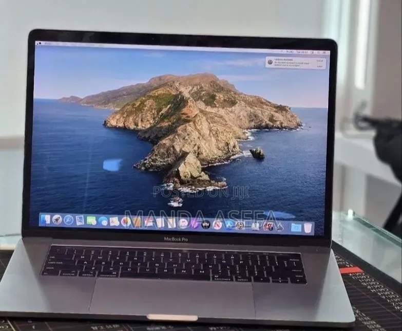 New Laptop Apple MacBook Pro 2018 32GB Intel Core i7 SSD 1T