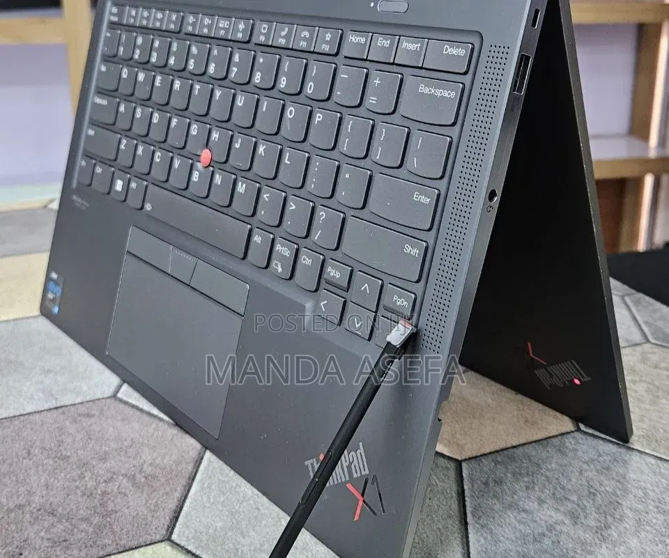 New Laptop Lenovo ThinkPad X1 Yoga 16GB Intel Core i7 SSD 512GB
