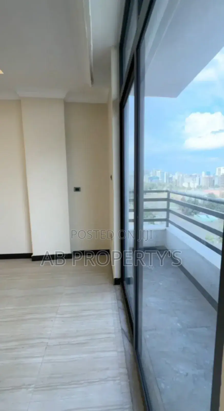 Furnished 3bdrm Apartment Kirkos for sale