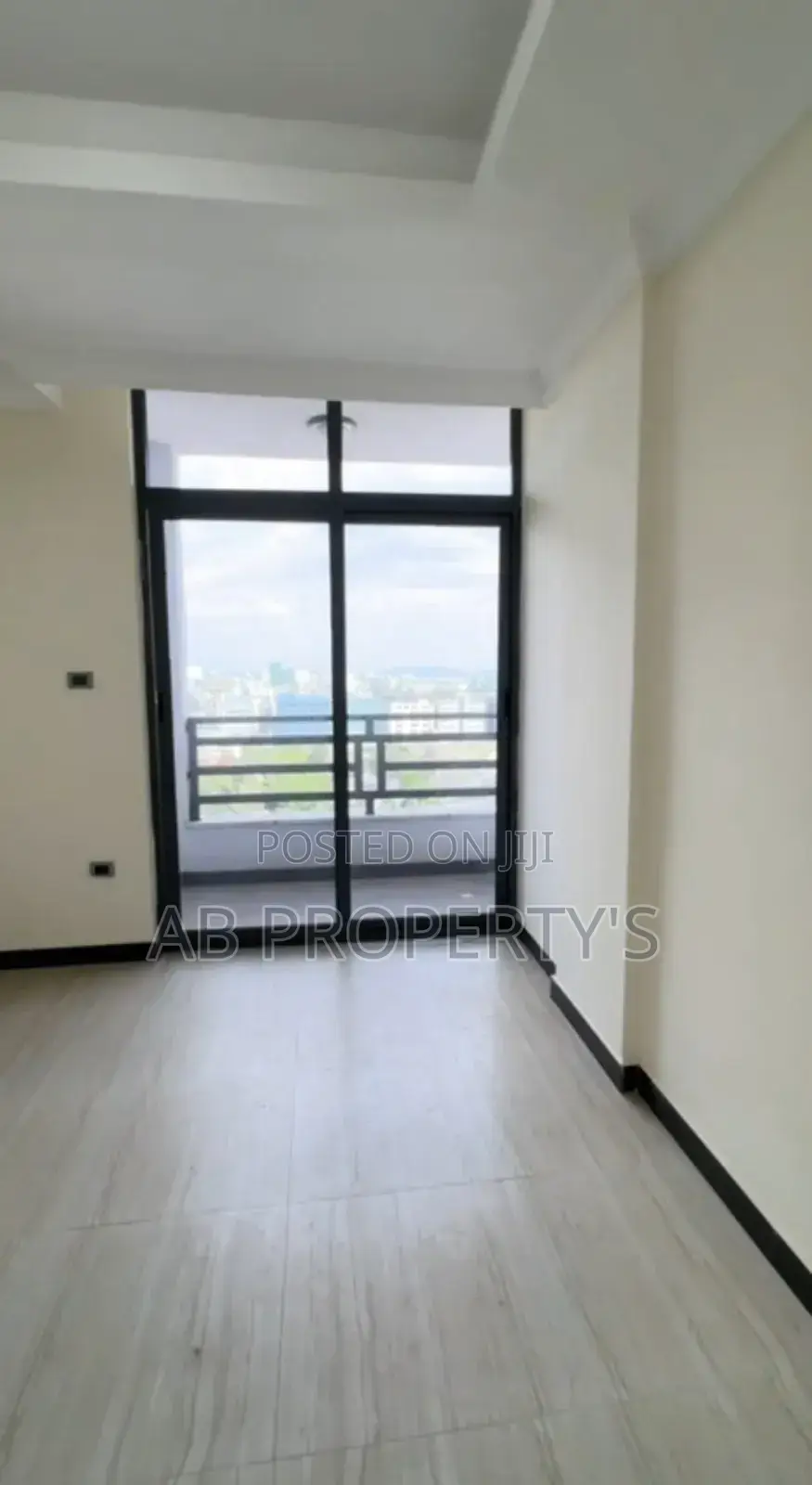 Furnished 3bdrm Apartment Kirkos for sale