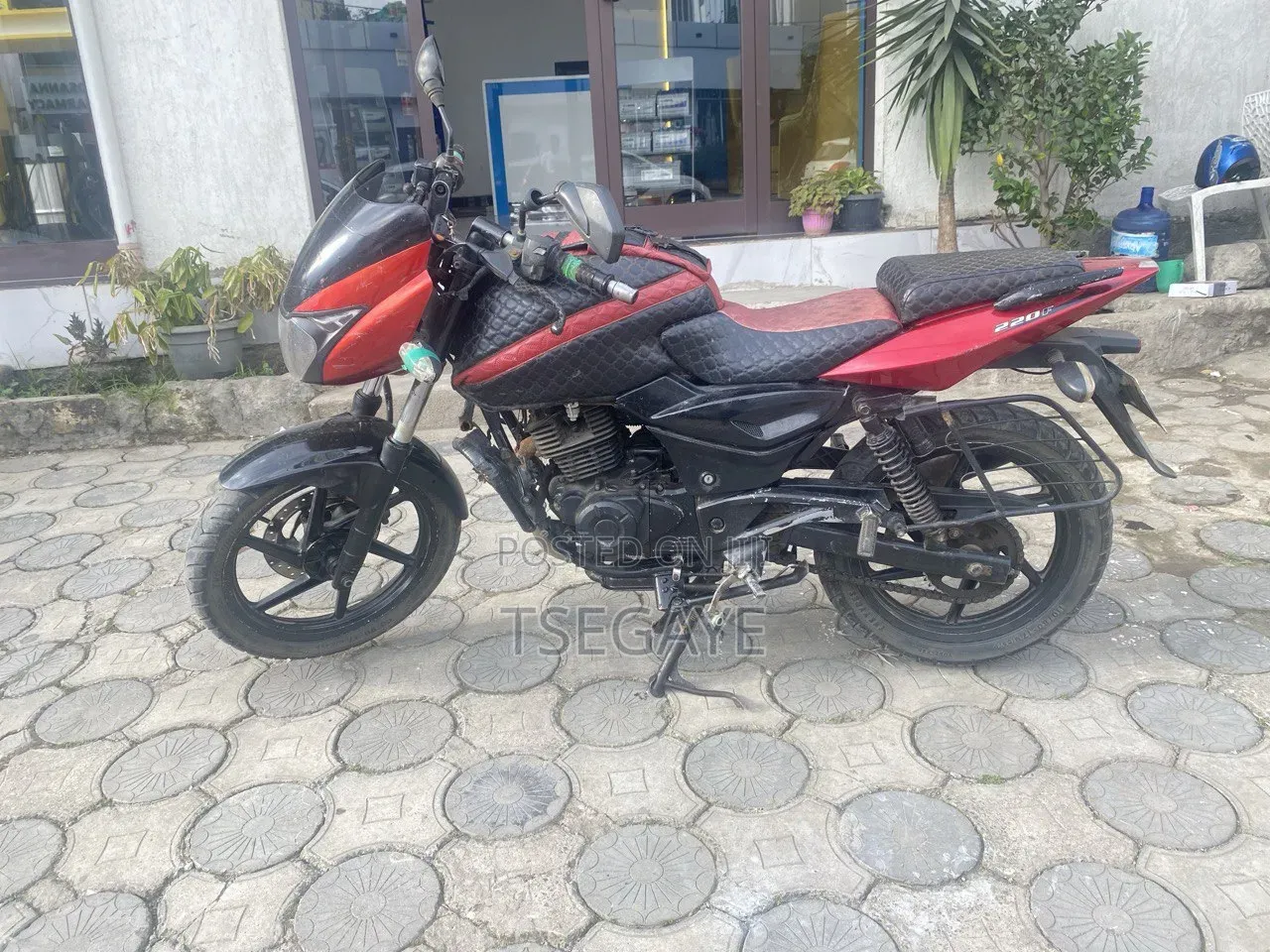 Bajaj Pulsar 180 2015 Red