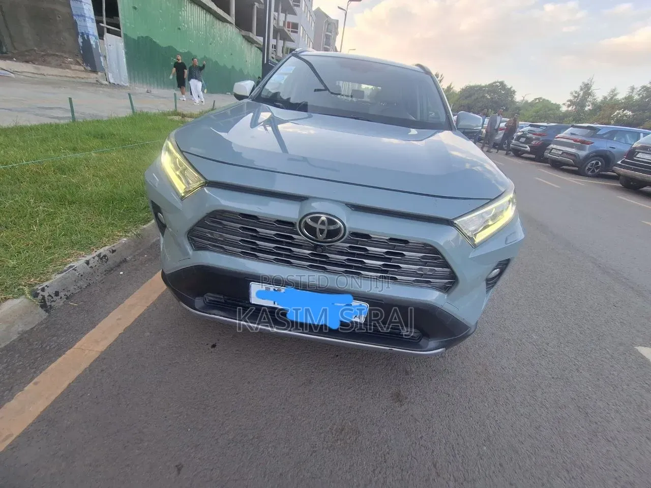 Toyota RAV4 2020 Blue