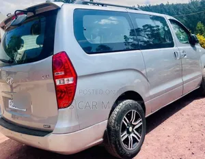 Hyundai Starex 2015 Silver