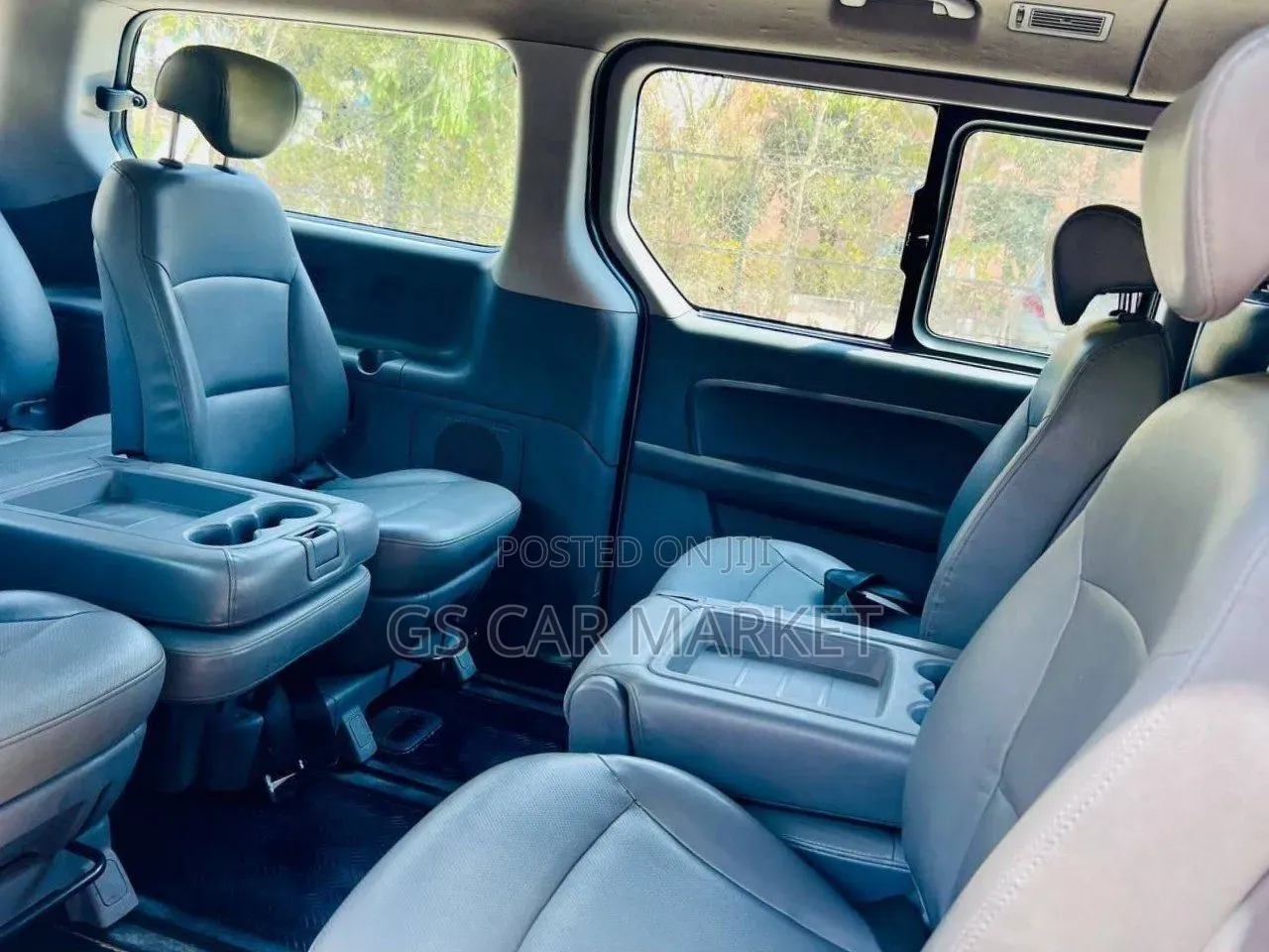 Hyundai Starex 2015 Silver