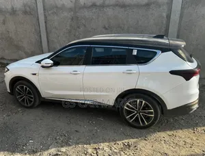 Jetour X70 Plus 2022 Ivory