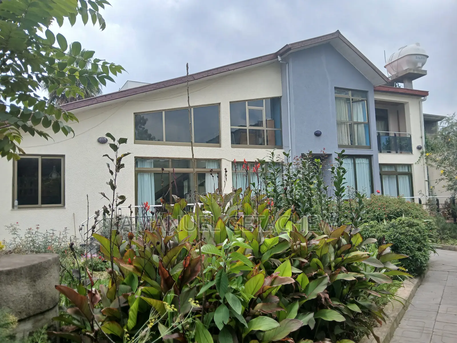 Furnished 5bdrm House in No Name, Yeka for sale