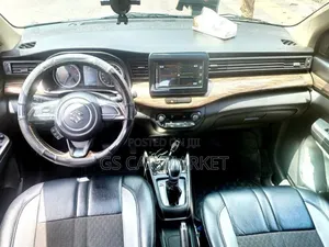 Suzuki Ertiga 2022 Silver