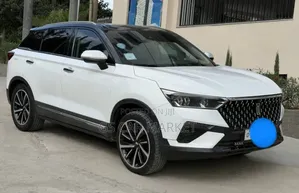 Bestune T77 1.2 FWD 2022 Ivory