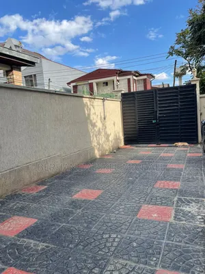 2bdrm House in Yeka for rent