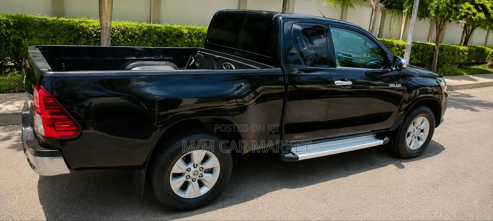 Toyota Hilux 2019 Black