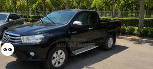 Toyota Hilux 2019 Black