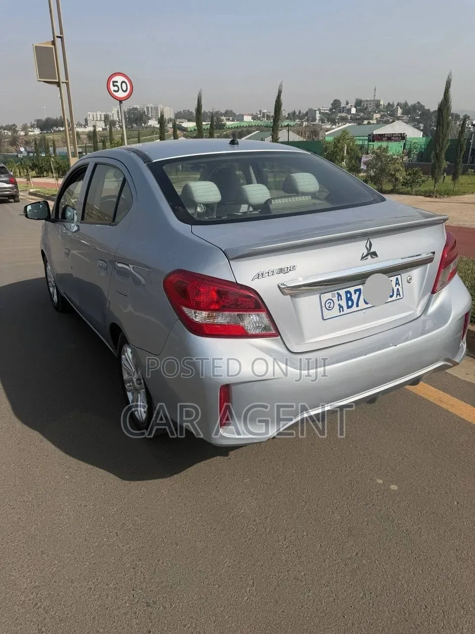 Mitsubishi Attrage 2021 Gray