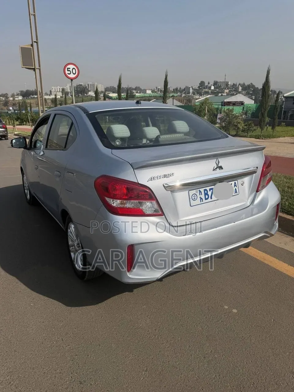 Mitsubishi Attrage 2021 Gray