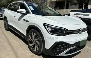 Volkswagen ID.6 2024 White