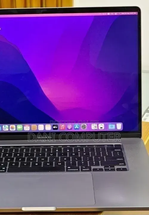 New Laptop Apple MacBook Pro 2018 32GB Intel Core i9 SSD 2T