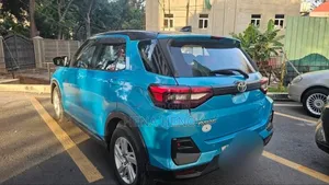 Toyota Raize 2022 Blue
