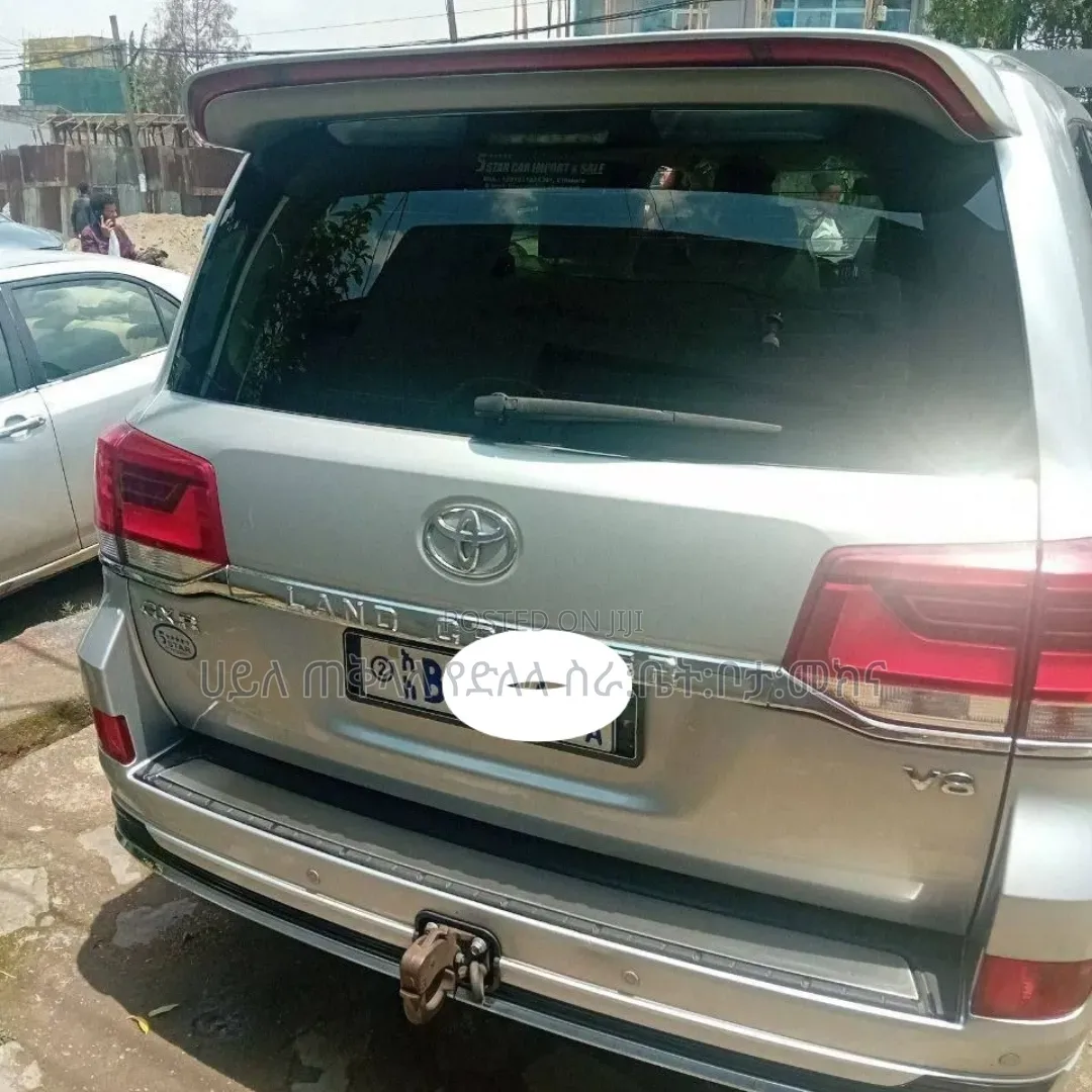 Toyota Land Cruiser 2020 Off white