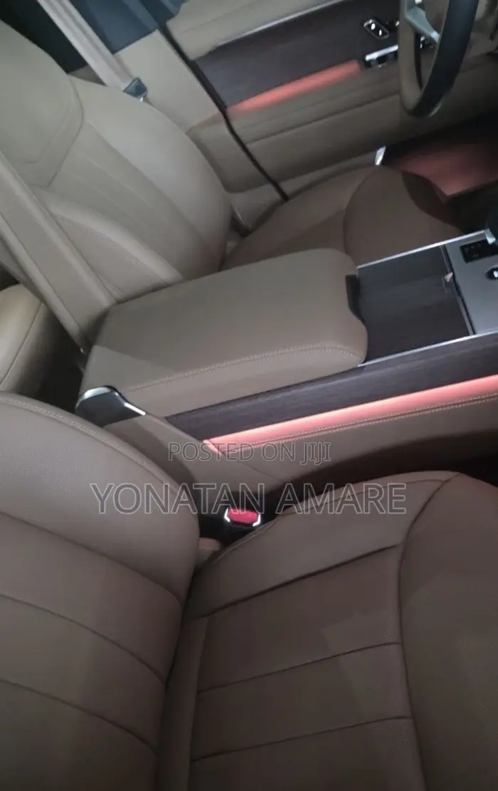 New Land Rover Range Rover Evoque Dynamic SE AWD 2025 Black