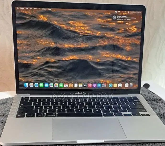 New Laptop Apple MacBook Pro 2021 M1 16GB Apple M1 SSD 512GB